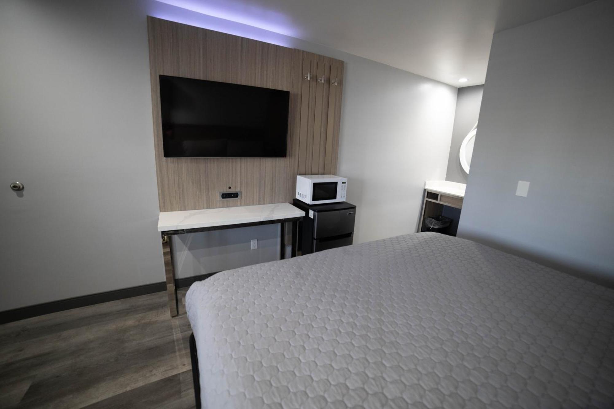 Palms Motel Пико-Ривера Экстерьер фото